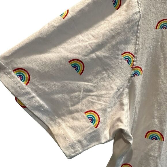 NWT Free Planet White Short Sleeve Tee Top Shirt Small Rainbows A Size Mesium - Picture 4 of 5